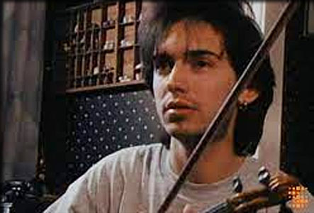 Jean Pierre Catoul jeune en début de carrière de violoniste de jazz