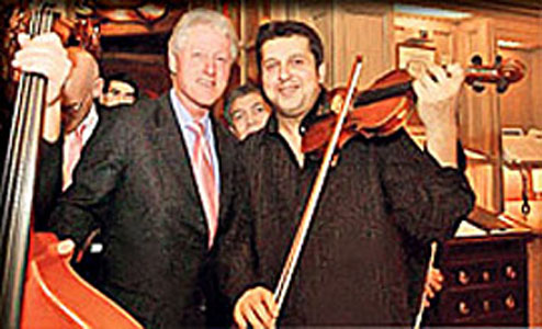 Costel Nitescu avec Bill Clinton